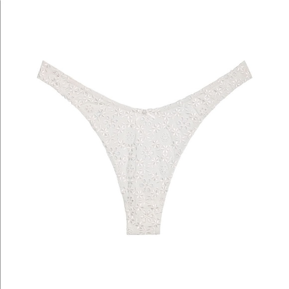 FOR LOVE & LEMONS Sophie Eyelet Thong Panty - Picture 8 of 12